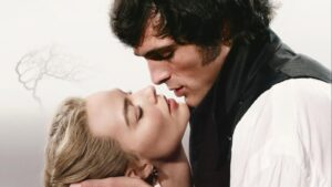 Izašao je trejler za "Orkanske visove" sa Margot Robbie i Jacobom Elordijem!