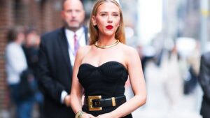 Najnoviji stajling Scarlett Johansson donosi glamur starog Holivuda u 21. vek