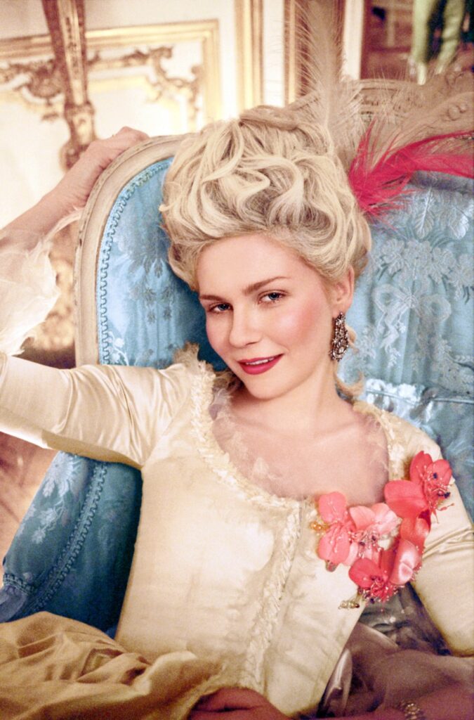 11 filmskih kostima koji su promenili modni narativ
Marie Antoinette (2006)