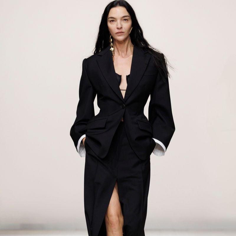 Sarah Burton redefiniše modernu ženu za Givenchy proleće/leto 2026