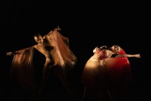 Iris Van Herpen u baletskom letu između stvarnosti i sna
