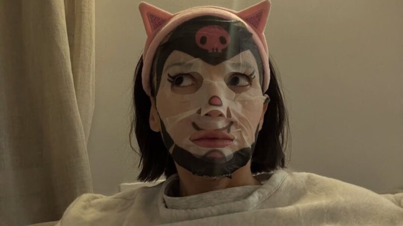 Zašto ne treba da radite skincare rutinu u avionu