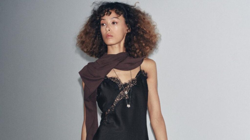 Nostalgični komad ponovo se vraća u naše garderobere ove jeseni