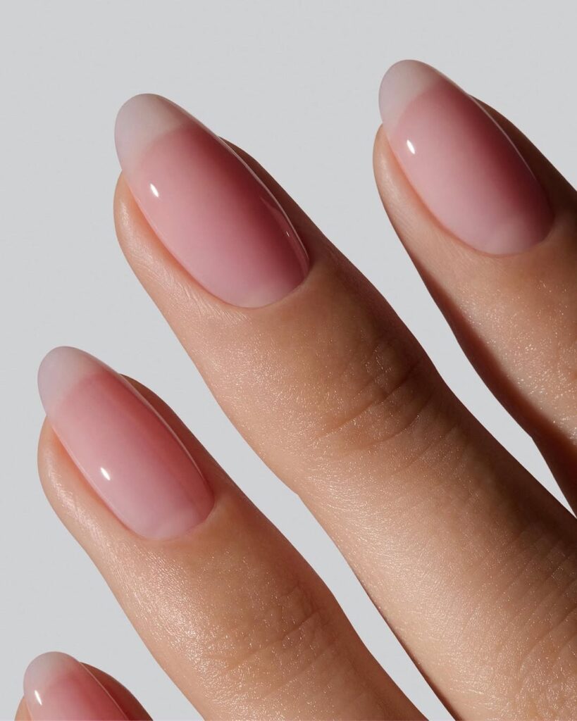 Nokti “novi početak”
11 zimskih trendova manikira koji će obeležiti sezonu