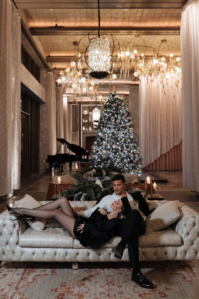 Praznična sezona u One&Only Portonovi: Elegancija i magija Boke
Pažljivo osmišljeni susreti, mirisi, ukusi i ambijenti koji ostavljaju trag u sećanju