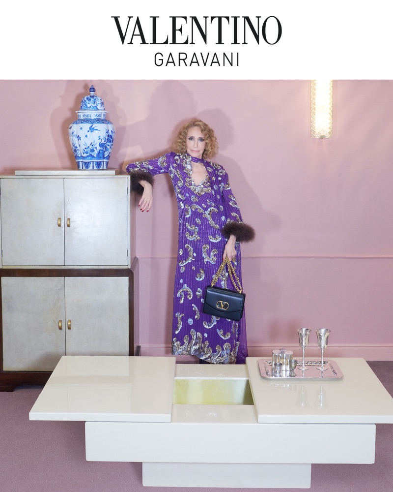 Dakota Johnson predvodi sanjivu kampanju Valentino Cruise 2026