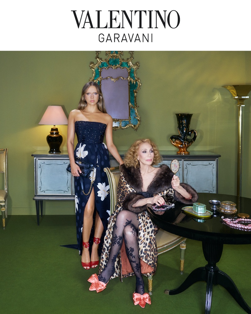 Dakota Johnson predvodi sanjivu kampanju Valentino Cruise 2026