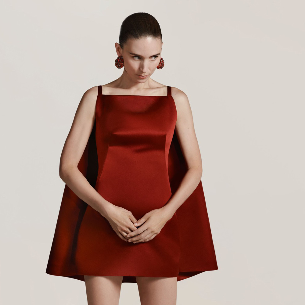 Rooney Mara zrači kul stavom u Givenchy kampanji za Resort 2026