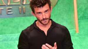 Jonathan Bailey proglašen najsekepilnijim muškarcem na svetu u 2025.