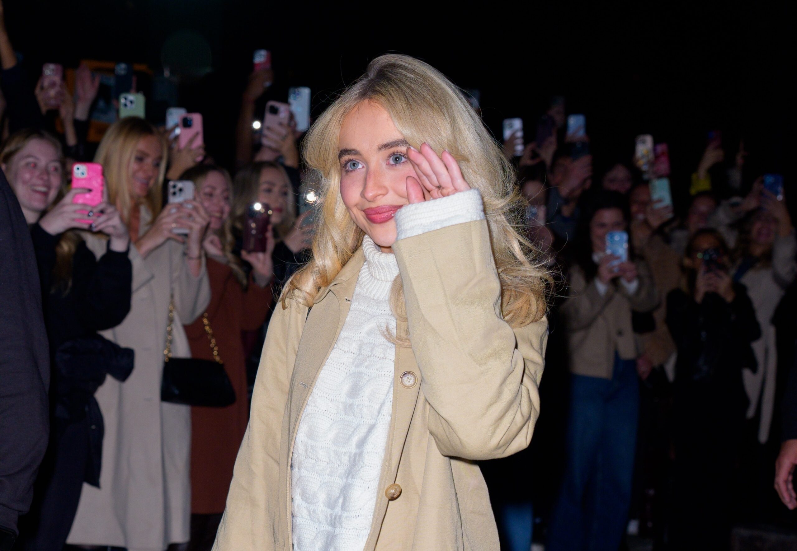 Jedna od najpopularnijih muzičkih zvezda današnjice, Sabrina Carpenter, igraće glavnu ulogu u novom, još neimenovanom mjuziklu