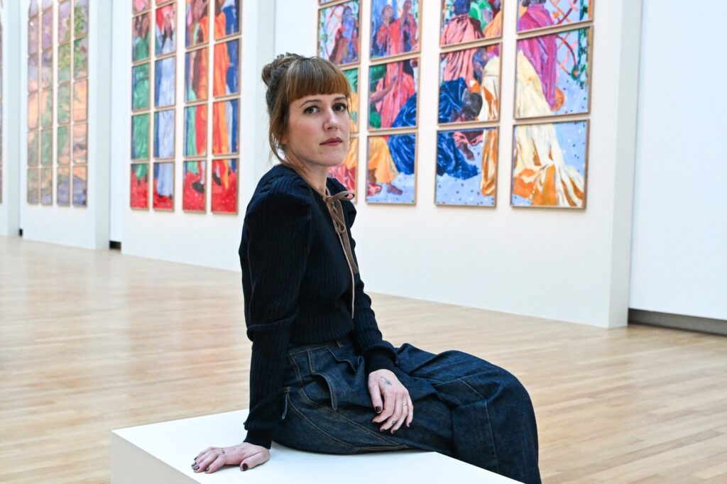 Claire Tabouret predstavlja nove vitraže katedrale Notre Dame