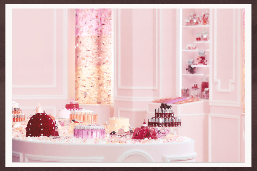 Dior je za novu kampanju Dior Addict linije odabrao tri svetske zvezde — Anya Taylor-Joy, Jisoo i Willow Smith.