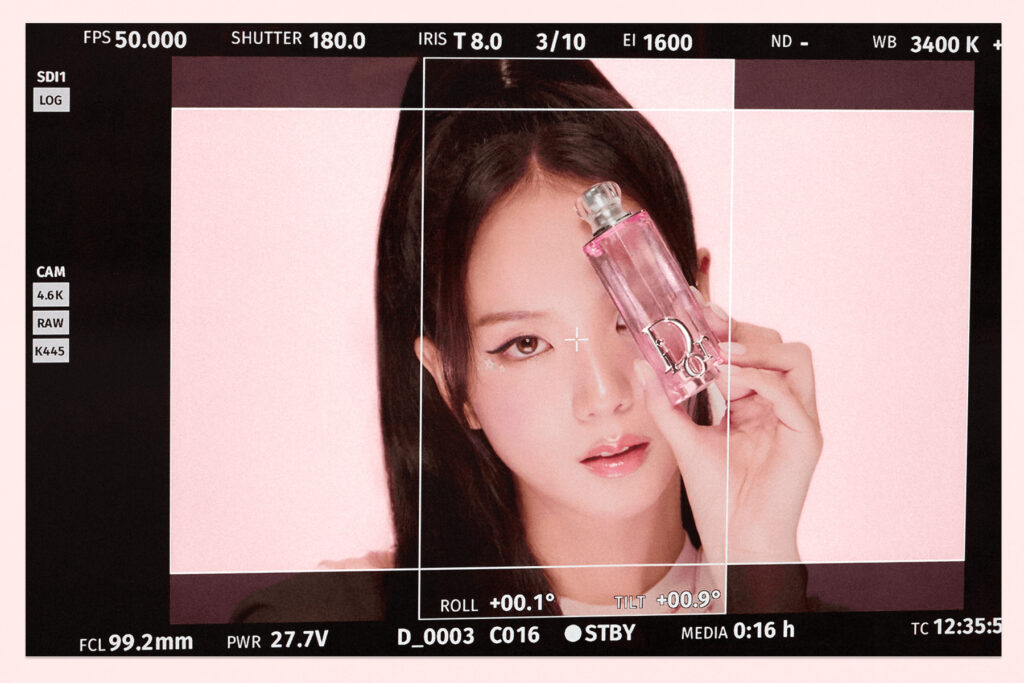 Dior je za novu kampanju Dior Addict linije odabrao tri svetske zvezde — Anya Taylor-Joy, Jisoo i Willow Smith.