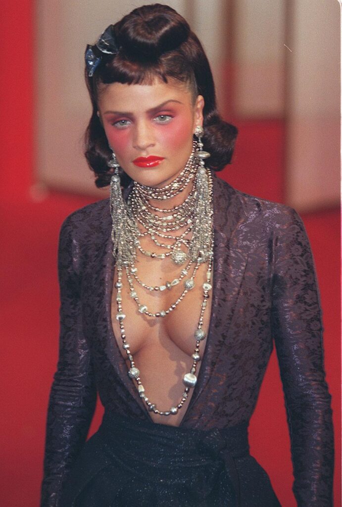 Helena Christensen: Najvažnije modne revije od 1990-ih do danas
Christian Dior, 1997