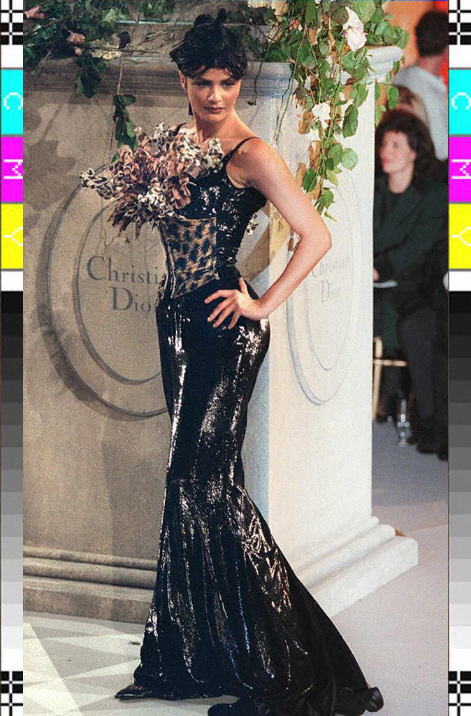 Helena Christensen Najvažnije modne revije od 1990-ih do danas
