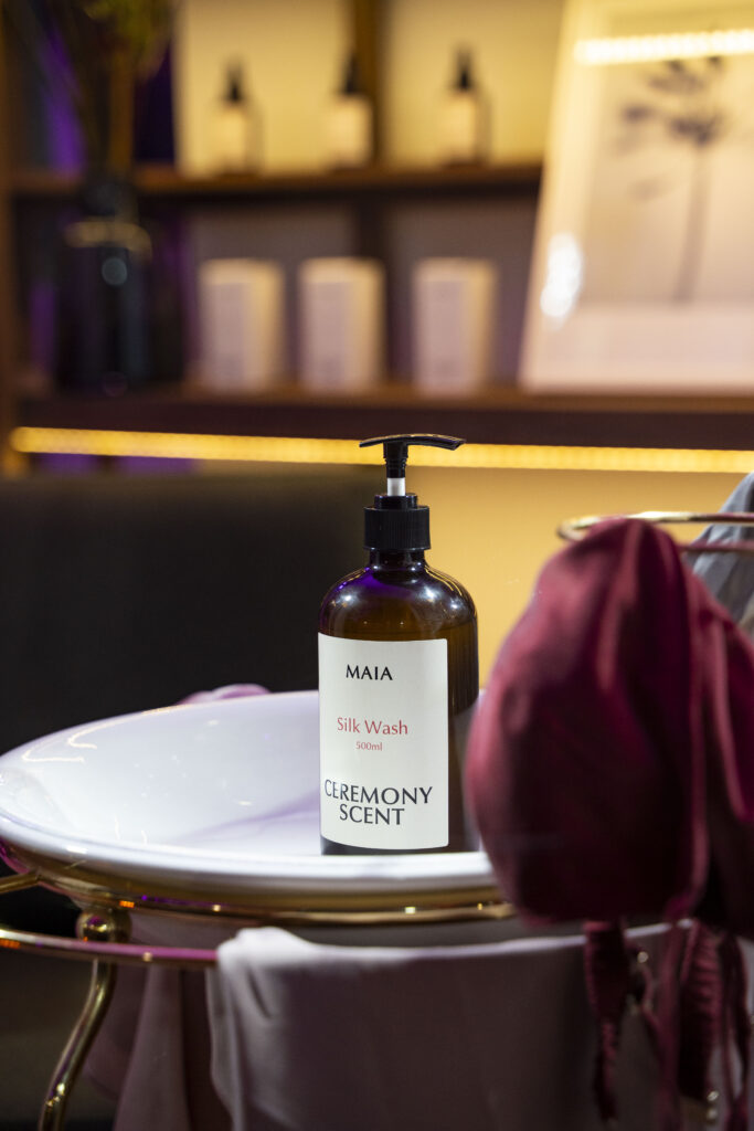 Veče posvećeno svili,mirisima i ženama koje biraju kvalitet