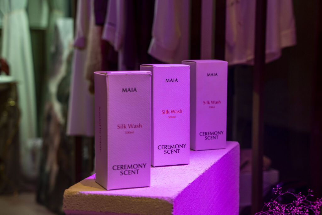 Veče posvećeno svili,mirisima i ženama koje biraju kvalitet