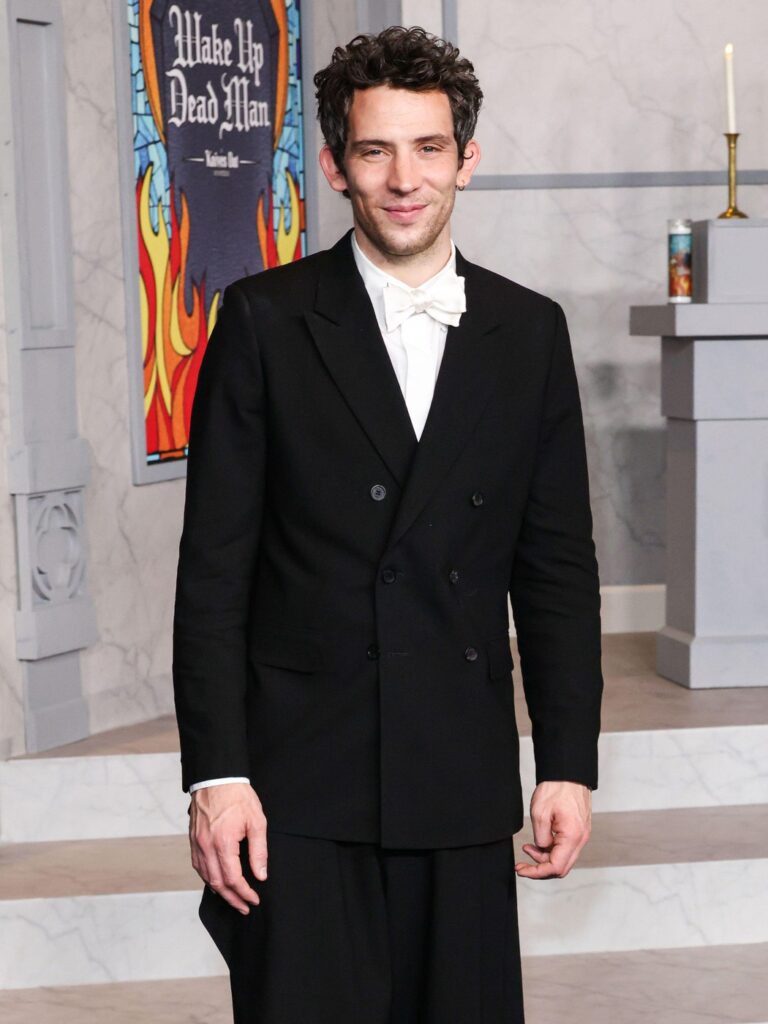 Wake Up Dead Man: Vodič kroz glumačku ekipu