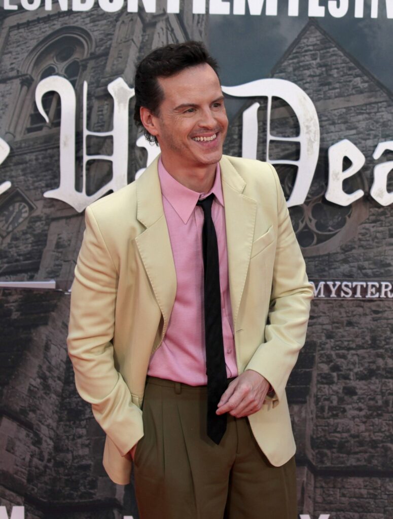 Wake Up Dead Man Vodič kroz glumačku ekipu
Andrew Scott kao Lee Ross