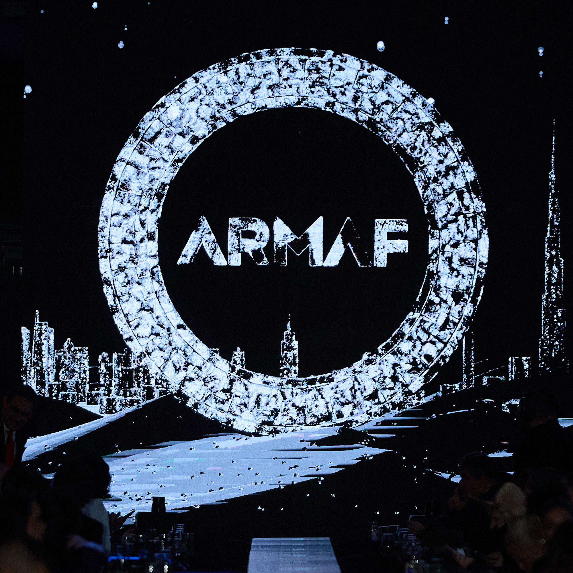 Armaf Club de Nuit BLING simbolizuje eleganciju, svetlost i samopouzdanje.