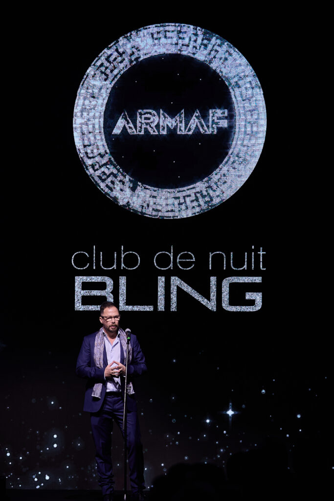 Armaf Club de Nuit BLING simbolizuje eleganciju, svetlost i samopouzdanje.
