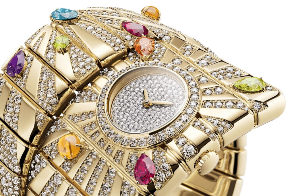 BVLGARI reinterpretira Monete i Tubogas modele na LVMH Watch Week (3) featured
Spoj rimskog nasleđa i savremene časovničarske preciznosti