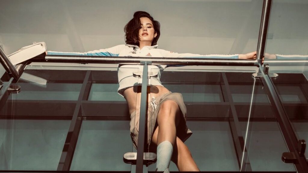 „Modni editorijal koji prikazuje london iz drugačije perspektive — svakodnevni gradski ritam, Afro kultura i savremena moda spojeni u autentičnu vizuelnu priču.“