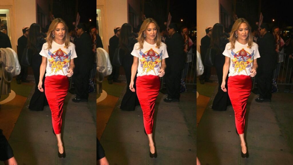 Kate Hudson je pokazala kako grafička majica može da izgleda promišljeno i svesno stilizovano, daleko od svoje uobičajene, ležerne uloge.