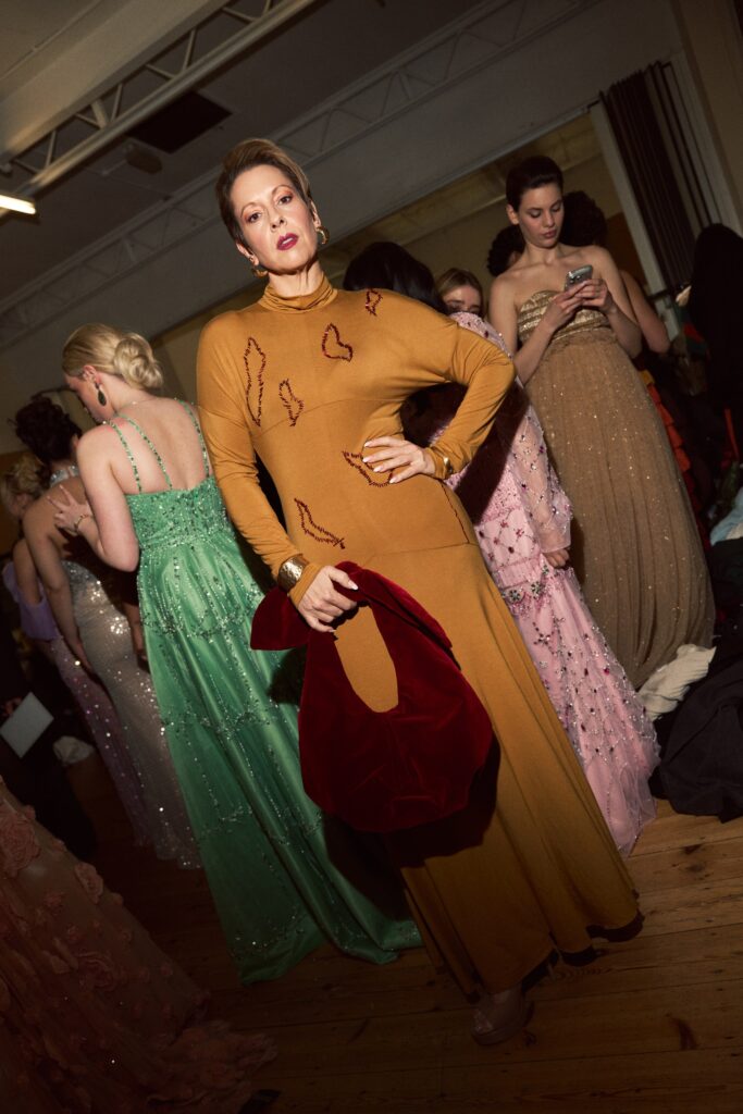 Paris Runway Official odabrao 5 mladih dizajnera za predstavljanje na otvaranju London Fashion Weeku