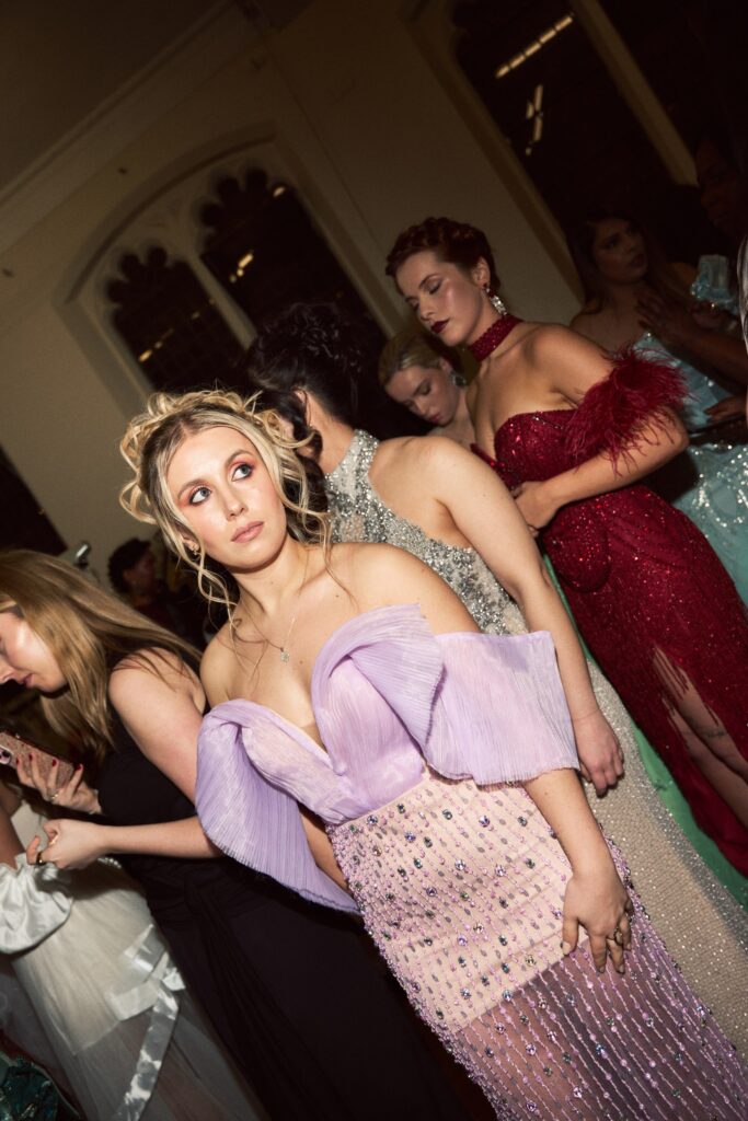 Paris Runway Official odabrao 5 mladih dizajnera za predstavljanje na otvaranju London Fashion Weeku