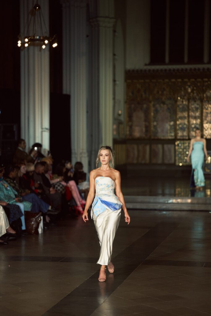 Paris Runway Official odabrao 5 mladih dizajnera za predstavljanje na otvaranju London Fashion Weeku