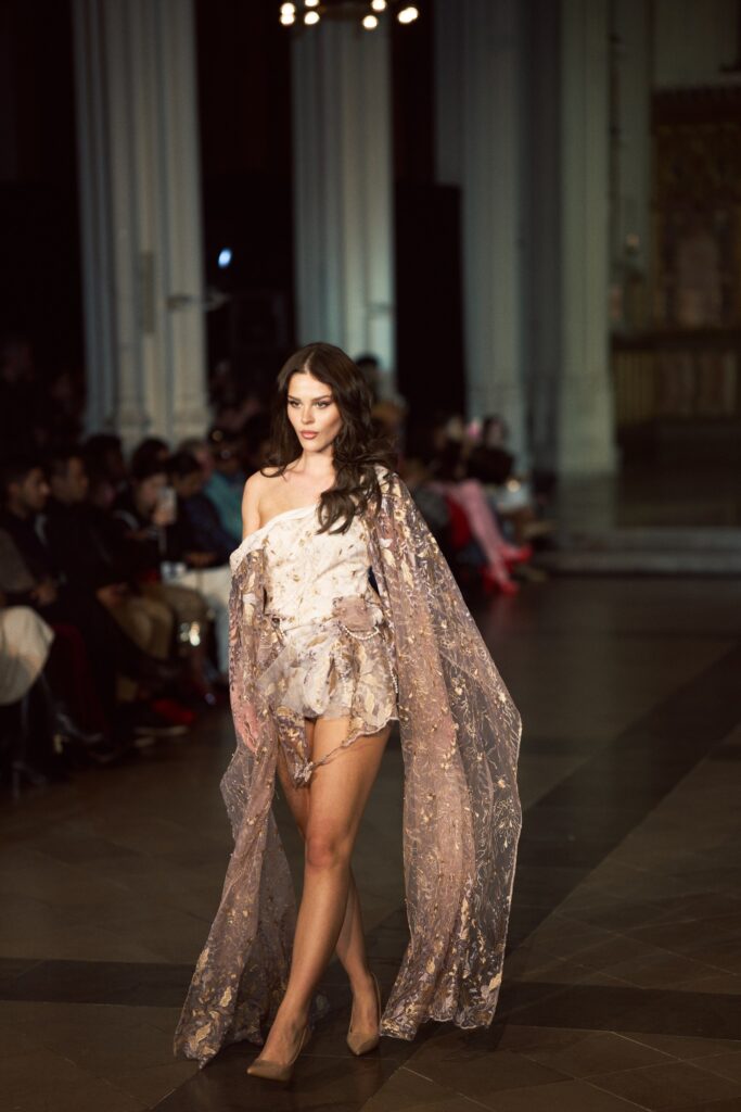 Paris Runway Official odabrao 5 mladih dizajnera za predstavljanje na otvaranju London Fashion Weeku