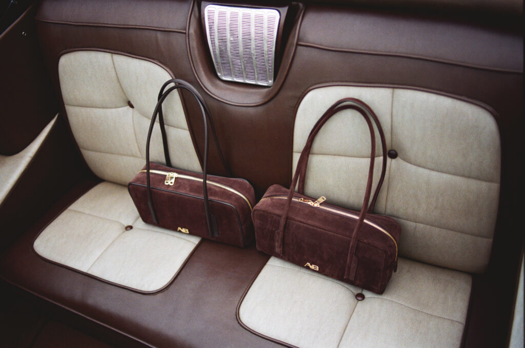 ARTE & BELLEZZA
Dragana Mircetic, osnivacica i kreativna direktorka brenda Arte & Bellezza, gradi sopstvenu bezvremenu pricu, evocirajuci epohu u kojoj su stil i sloboda nerazdvojni