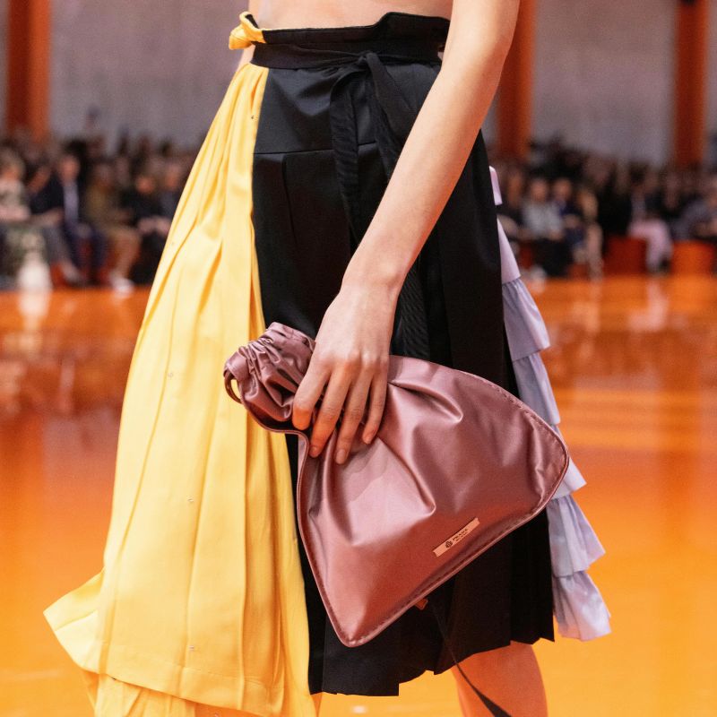 „Grab-and-go“ torbe su najtraženiji modni dodatak sezone