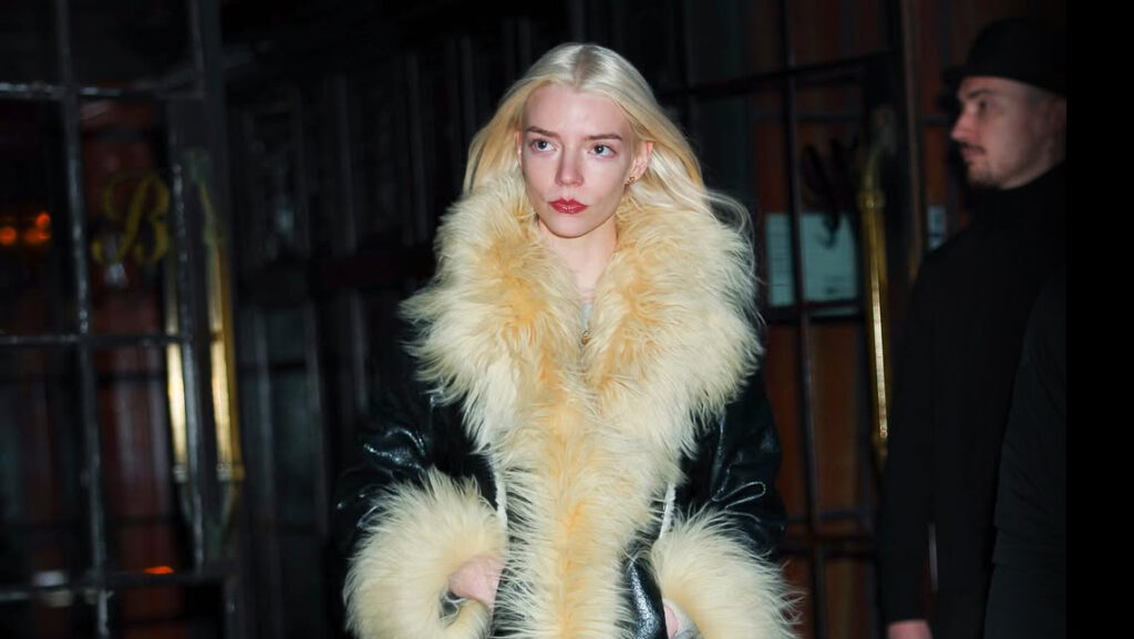 okom aktuelne promotivne turneje u Njujorku, Anya Taylor-Joy pokazuje koliko promišljen stil može da podigne i najrutinskiji press dan