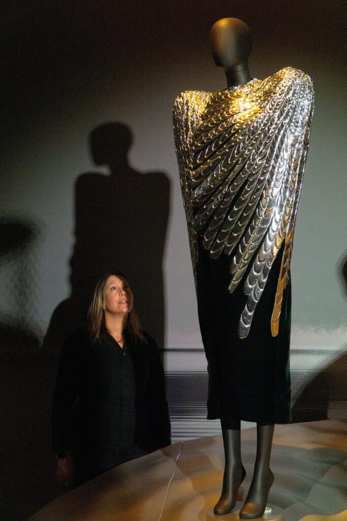 V&A najavljuje „Schiaparelli Fashion Becomes Art”