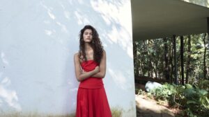 Mango SELECTION kolekcija donosi savremen resort stil, lagane krojeve i sofisticiranu eleganciju za svakodnevnu udobnost i stil.