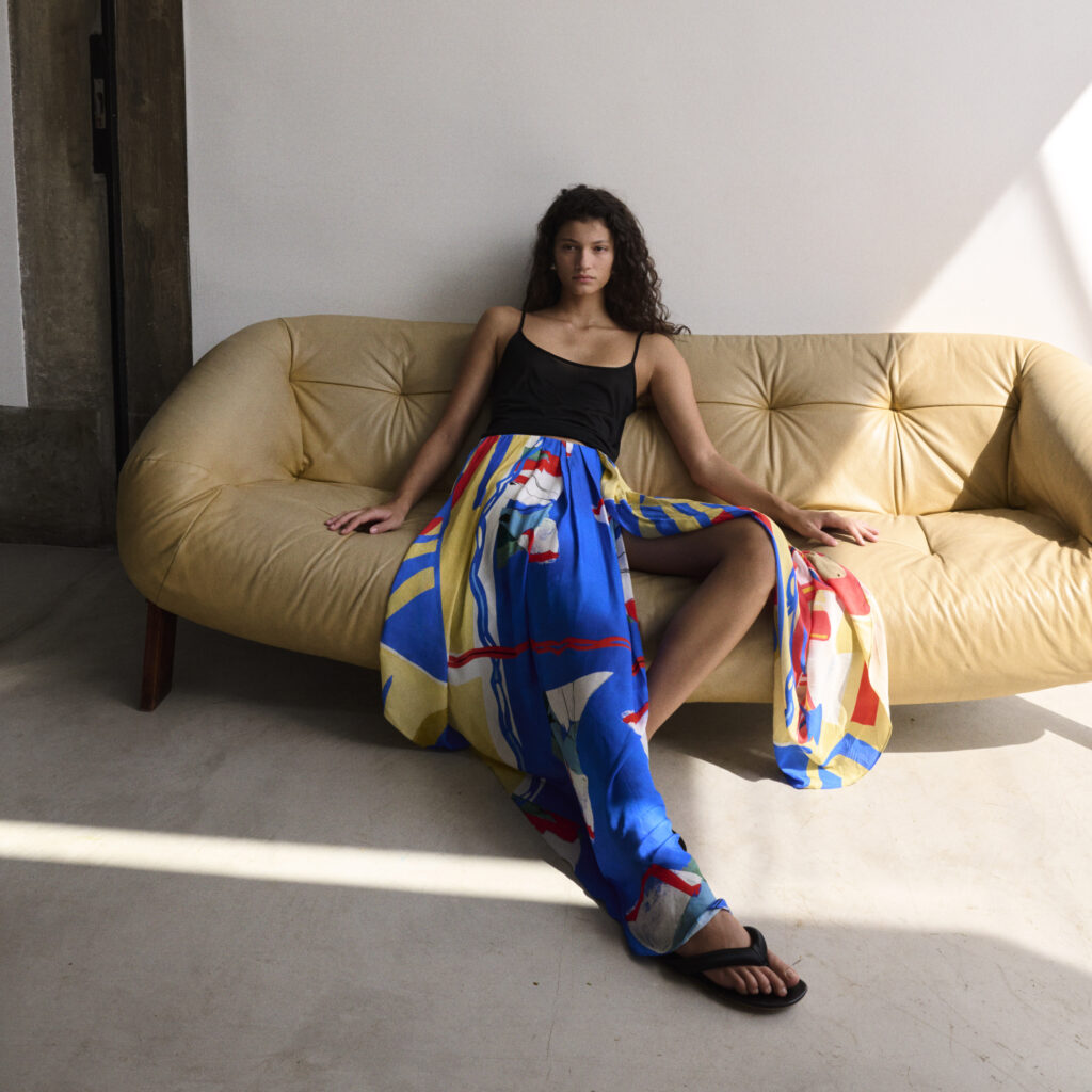 Mango SELECTION kolekcija donosi savremen resort stil, lagane krojeve i sofisticiranu eleganciju za svakodnevnu udobnost i stil.