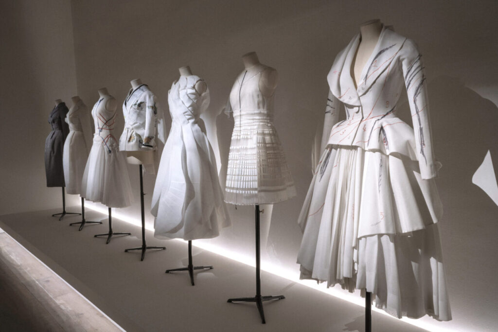 Kako "Dior: Crafting Fashion" otkriva proces nastanka visoke mode