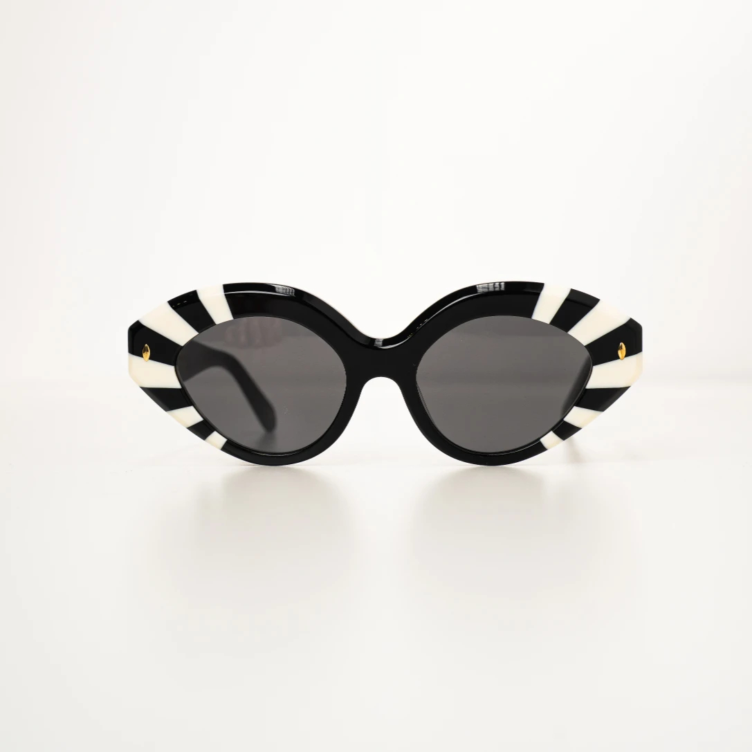 Champagne-Problems-1