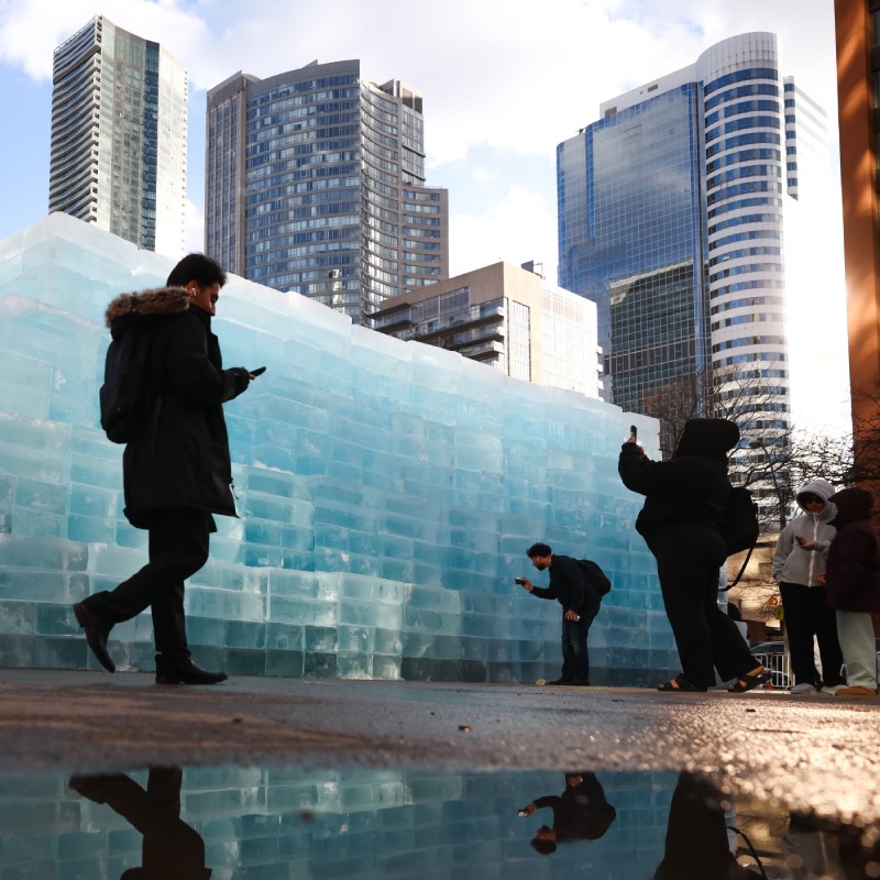 Drake otkrio datum izlaska albuma „ICEMAN“ uz ledenu skulpturu