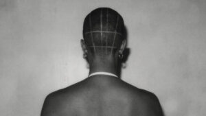 Solange je obrijala glavu i ponovo pretvorila kosu u umetnički iskaz