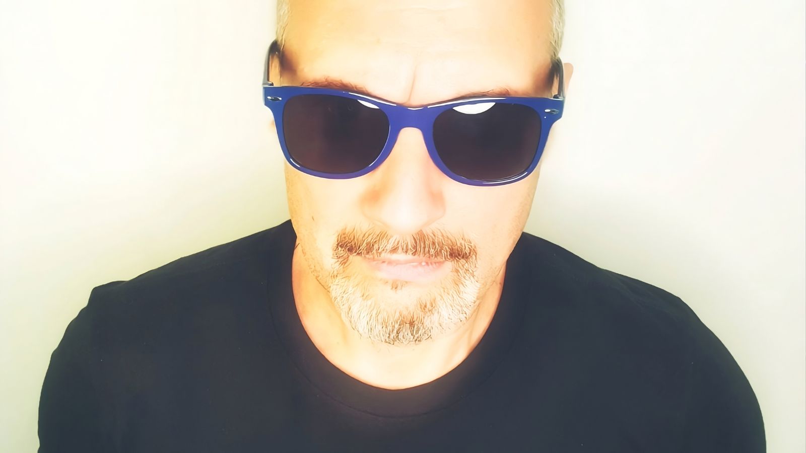 Harper’s BAZAAR Playlista: 10 pesama po izboru Romana Goršeka