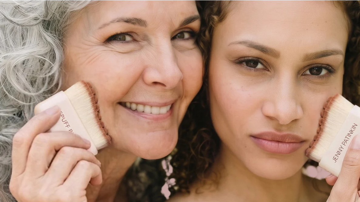 Da li četke za limfnu drenažu zaista deluju? Objektivan pogled na efekte, ograničenja i razliku u odnosu na masažu rukama i gua sha.
