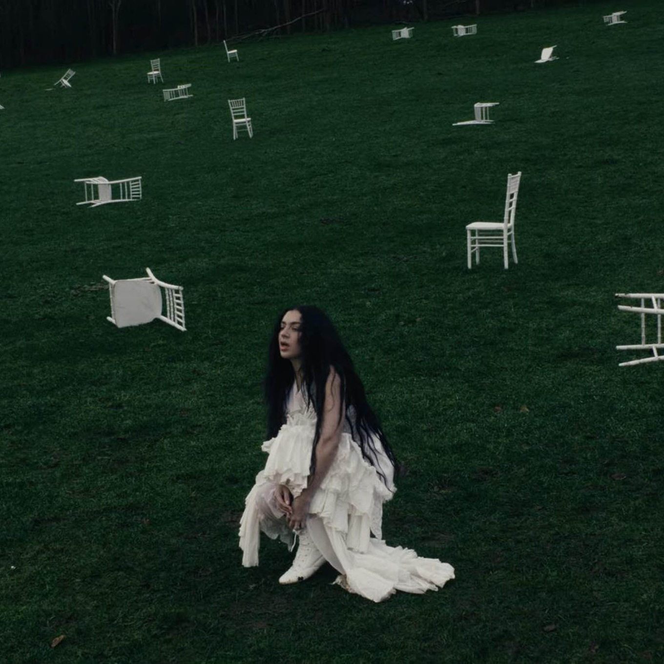 „Plesni podijum je mrtav“ — Charli XCX pravi rok album