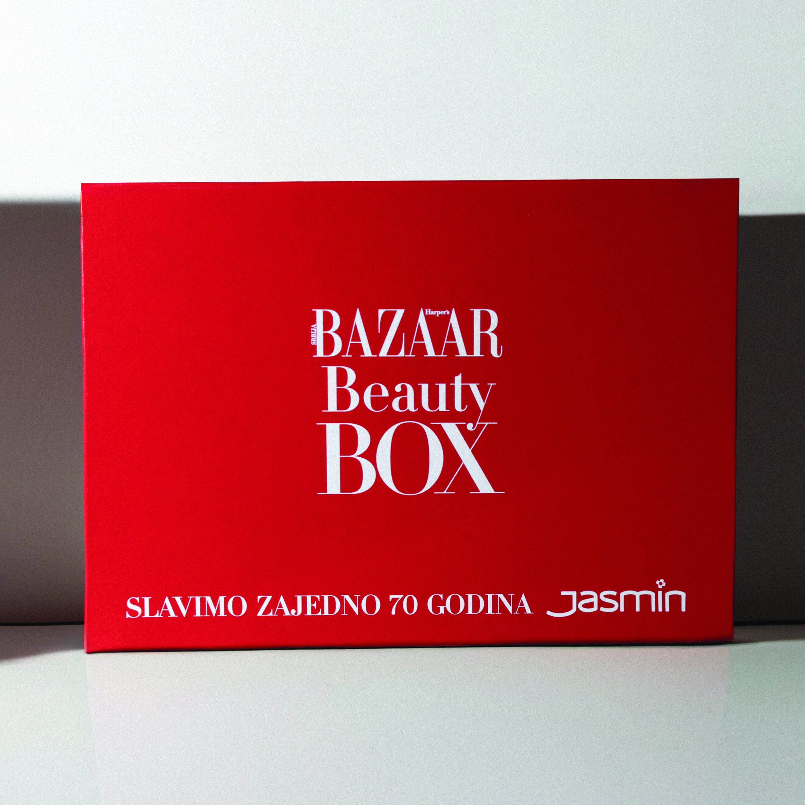 Harper’s Bazaar x Jasmin Beauty Box Giveaway donosi 15 beauty favorita – od viralnog makeupa do parfema koje želimo u neseseru.
