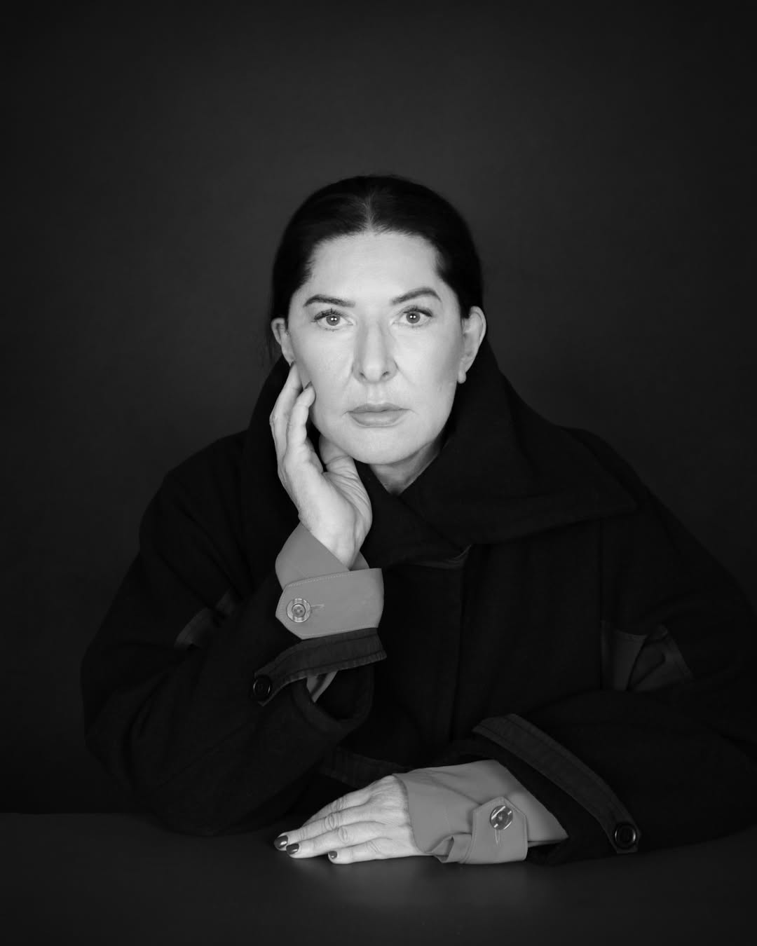 Marina Abramović ispisuje istoriju u Veneciji
„Transforming Energy“ prva velika izložba žive umetnice u Akademiji

