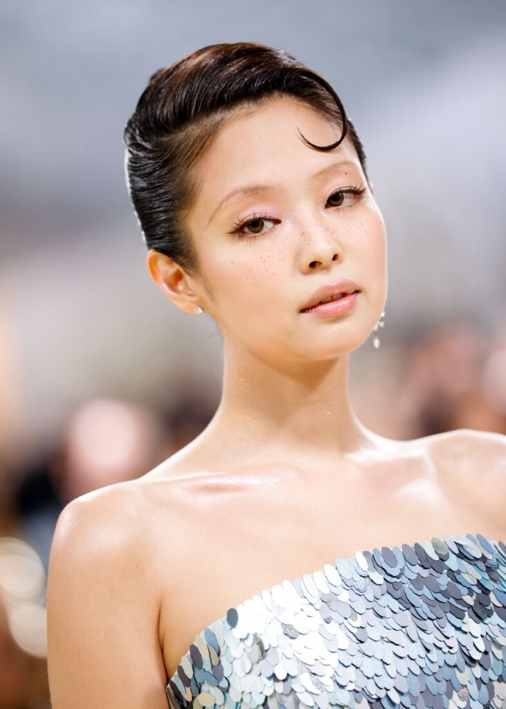 Najzapaženiji beauty momenti sa Met Gale 2026. jennie
