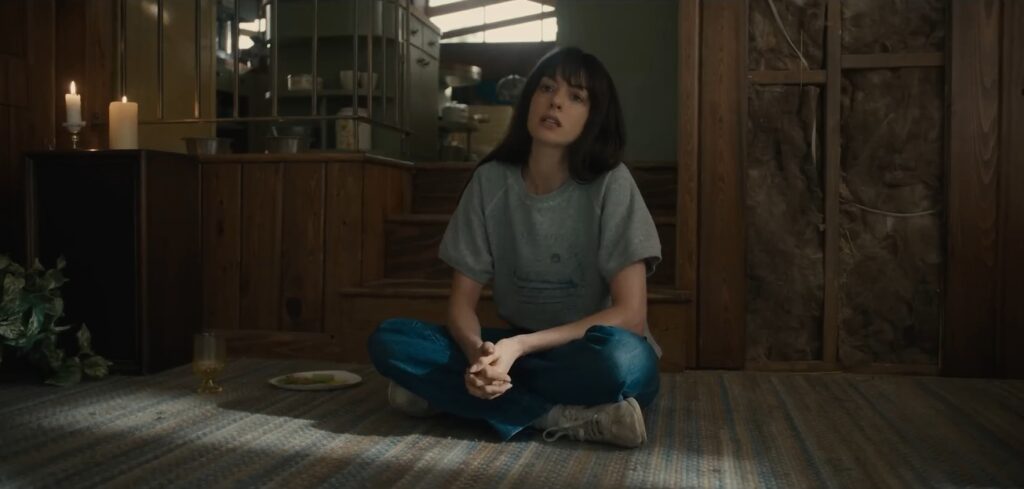 Stigao prvi trejler za The End of Oak Street sa Anne Hathaway
