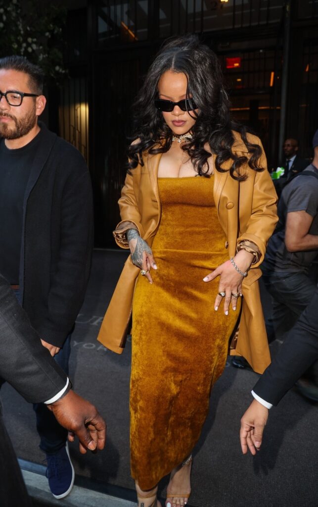Savršen modni spoj Rihanna & Alaia
